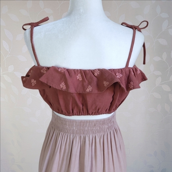 NEW 4SI3NNA Embo Linen Floral Embroidered Tie Strap Crop Top | Cottage Fairy L - Picture 7 of 13